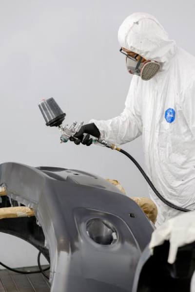Sacramento Heat, Cheap Paint, and Why Your Repair Fades in Two Summers